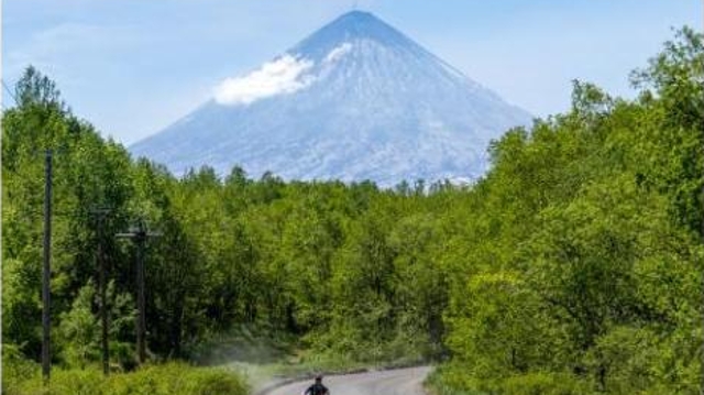 5名游客攀登欧亚大陆最高活火山时遇难 营救工作已展开