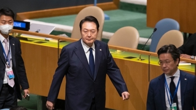 韩美首脑会谈落空、发言失礼致尹锡悦好评率下滑