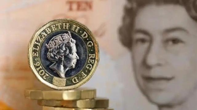 英国币钞开始“改头换面” 新老君主肖像将并行多年