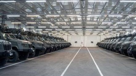 乌军接收40辆自主制造的装甲车