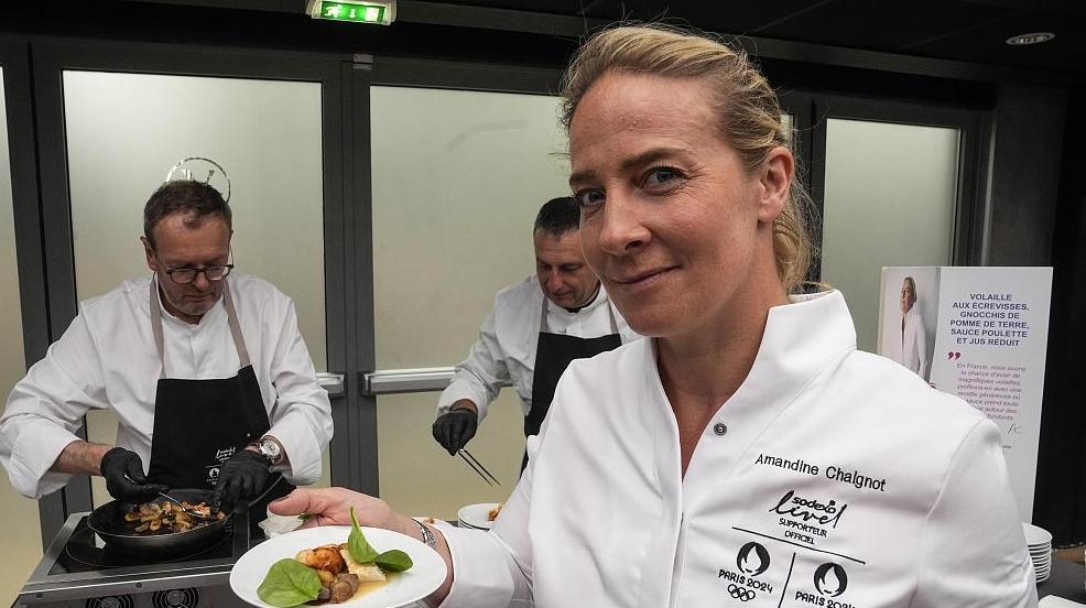 奥运菜单“菜多肉少”，巴黎奥运会是吃得最差的一届吗