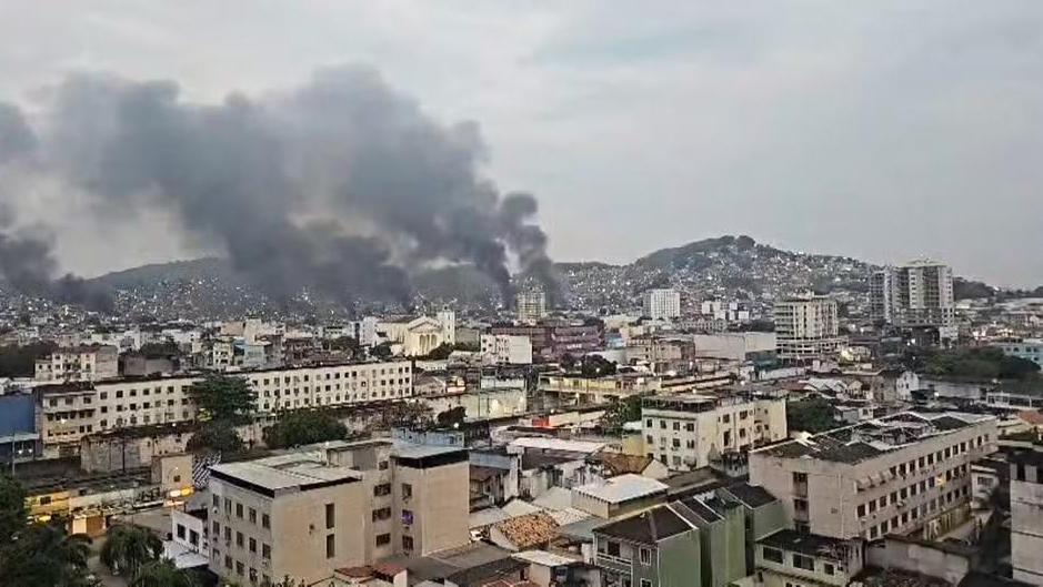 巴西里约警方开展大规模剿匪行动,击毙至少56名嫌疑人