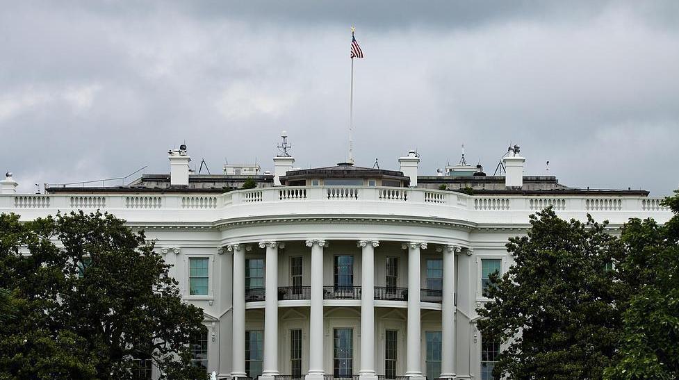 美最高法将开会讨论是否受理限制出生公民权诉讼