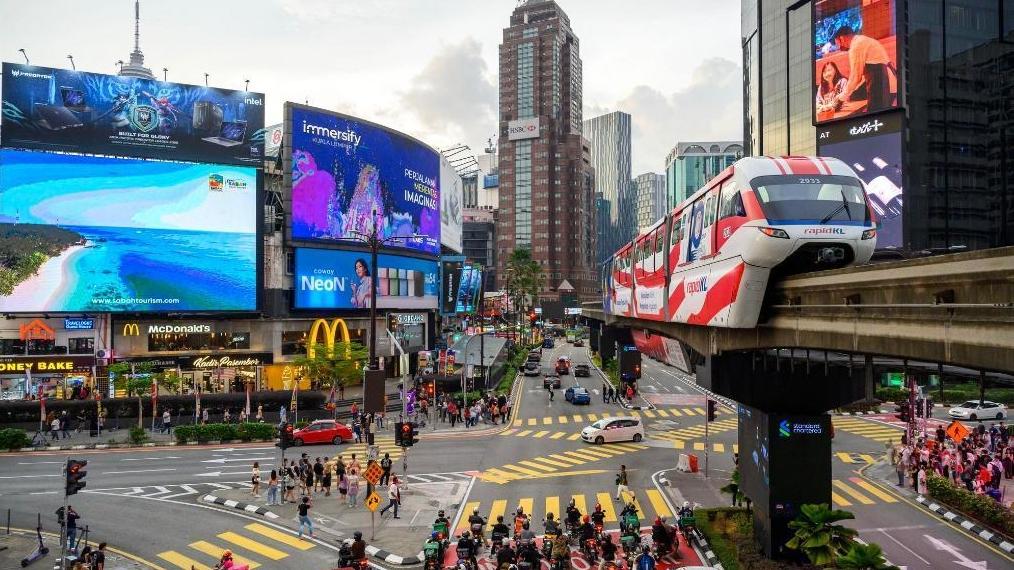 马来西亚计划禁止16岁以下人群使用社交媒体