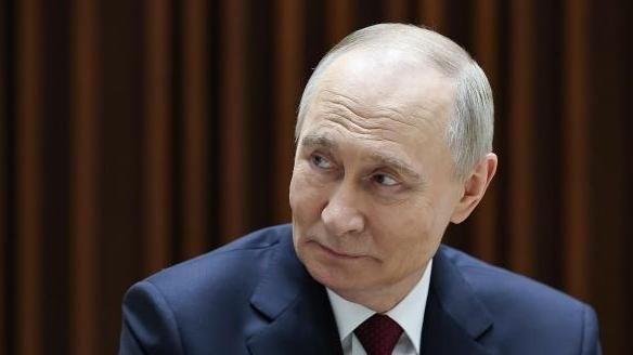 普京：若乌军撤离其目前控制地区 俄将停止武装行动