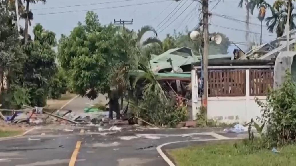 泰柬边境冲突持续 洪森称柬埔寨军队已发起反击
