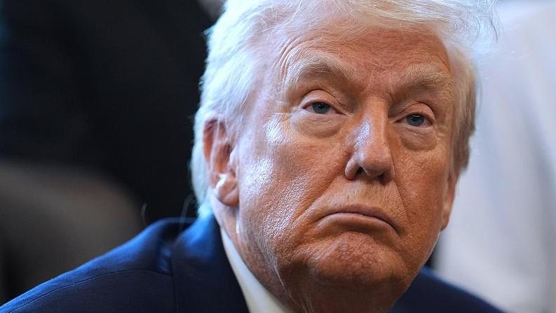 特朗普施压要求乌克兰“迅速行动”