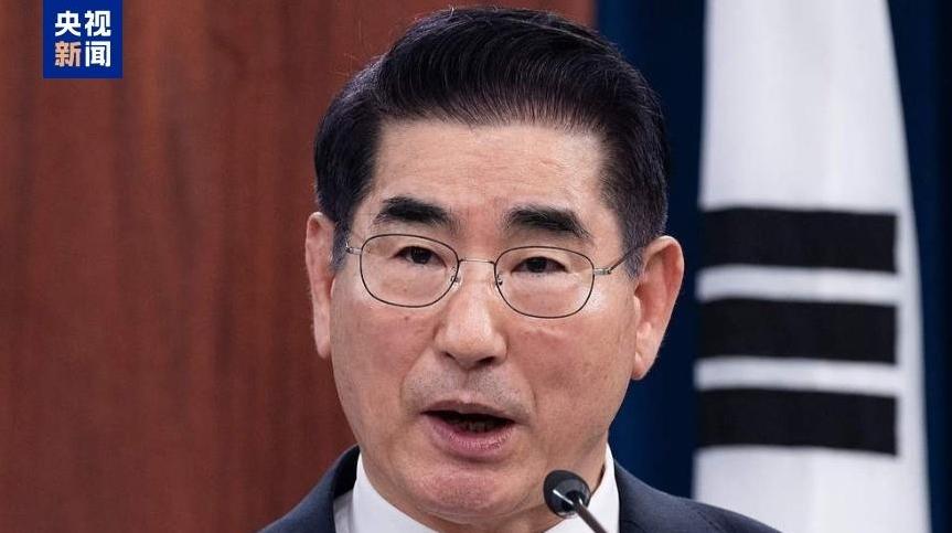 韩国法院对两名前高官签发追加逮捕令