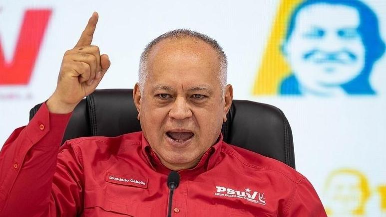 委内政部长:美国对委袭击已致100人死亡 包括平民