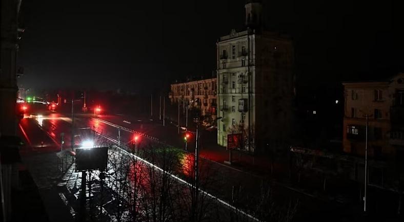 乌克兰称两州遭空袭，超百万户居民停暖停水