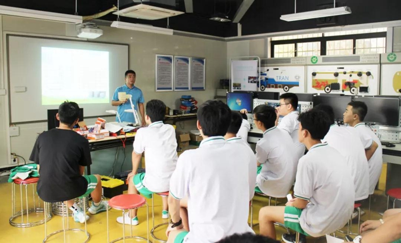 汽车电子技术应用专业（北斗智能驾驶与车联网）