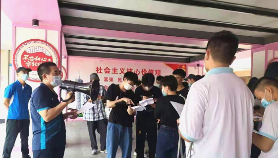 广州轻校稳妥有序推进15-17周岁在校学生新冠疫苗接种工作