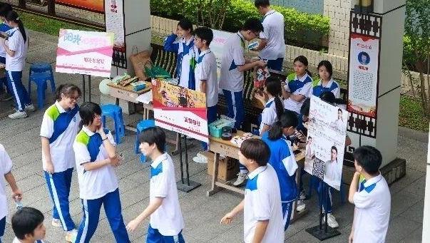 广州信职学校两校区同步开展社团及团学组织招新