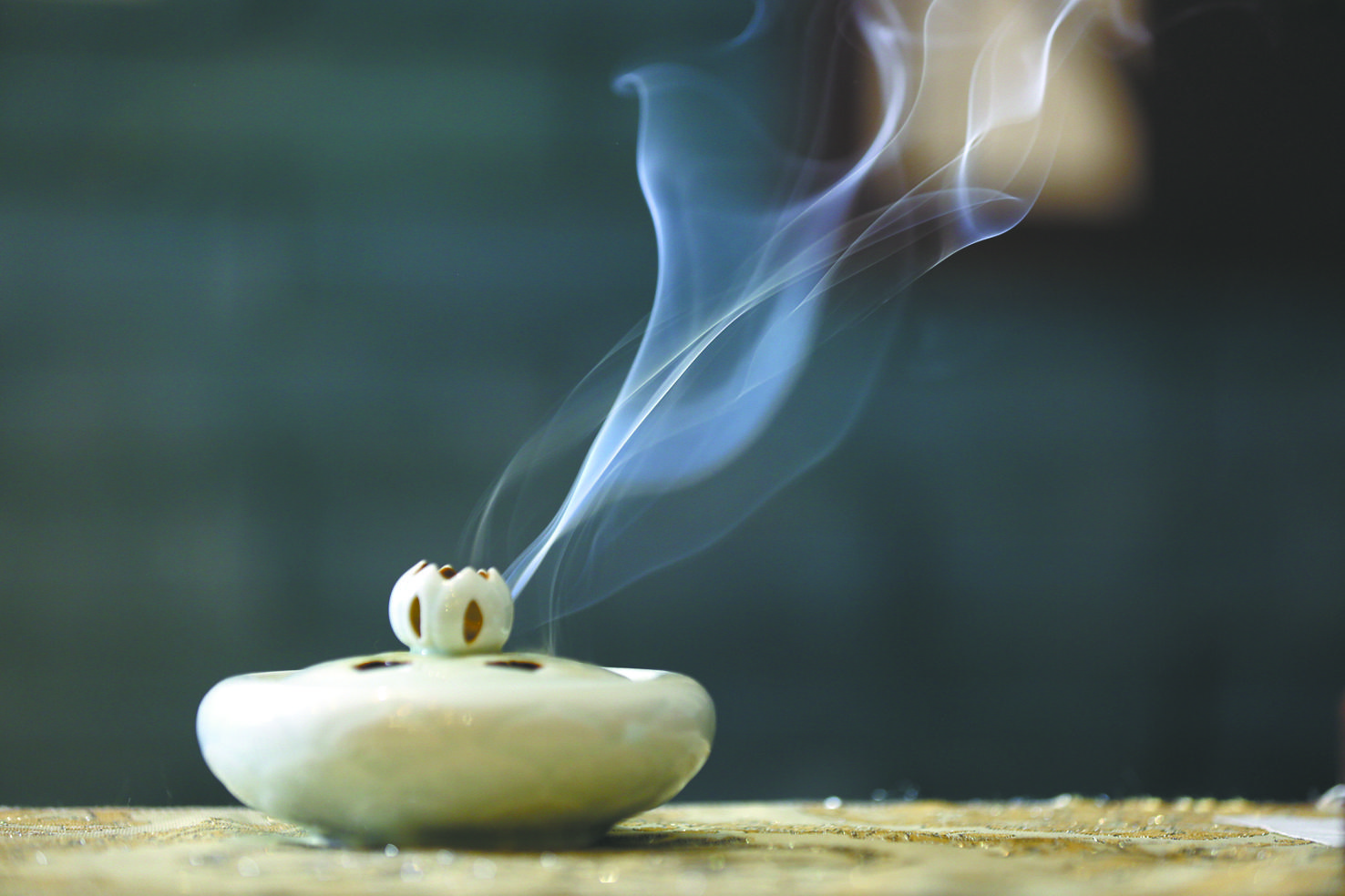 读懂广州粤韵馨传山海千百年声名从古出莞香