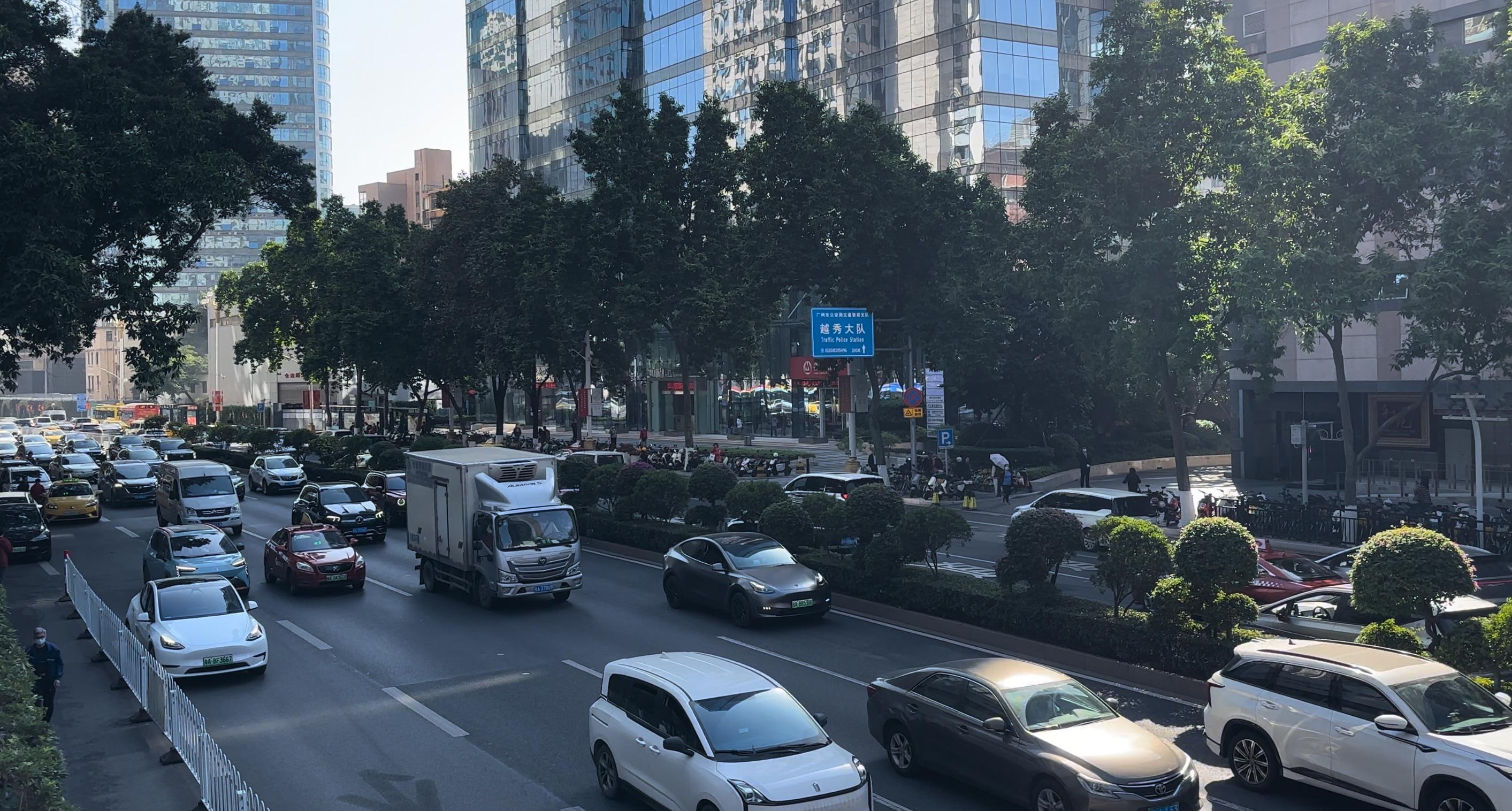 5月有超过3万人参与普通车摇号73次以上