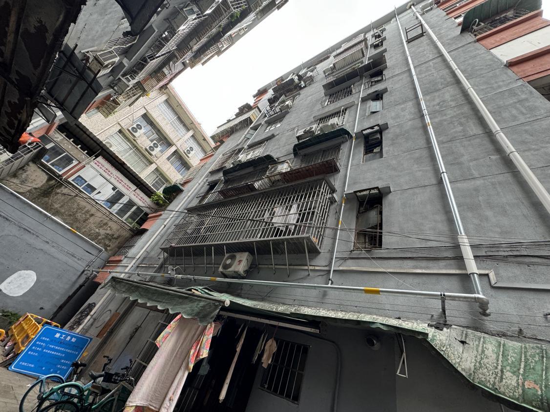 宜安里采用盘管引入的方式铺设燃气管道