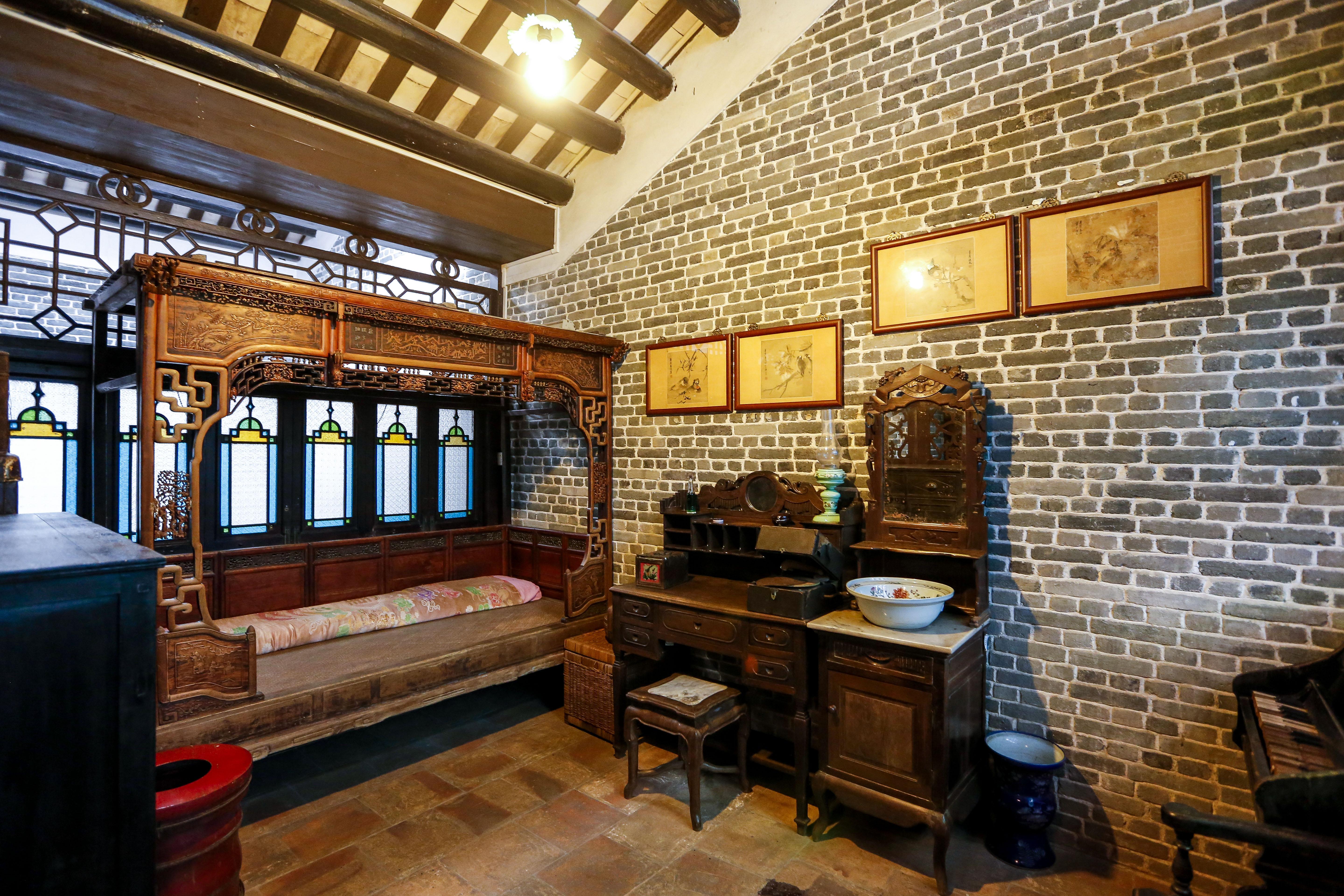 西关大屋的闺房,是西关小姐日常生活、起居的房间。