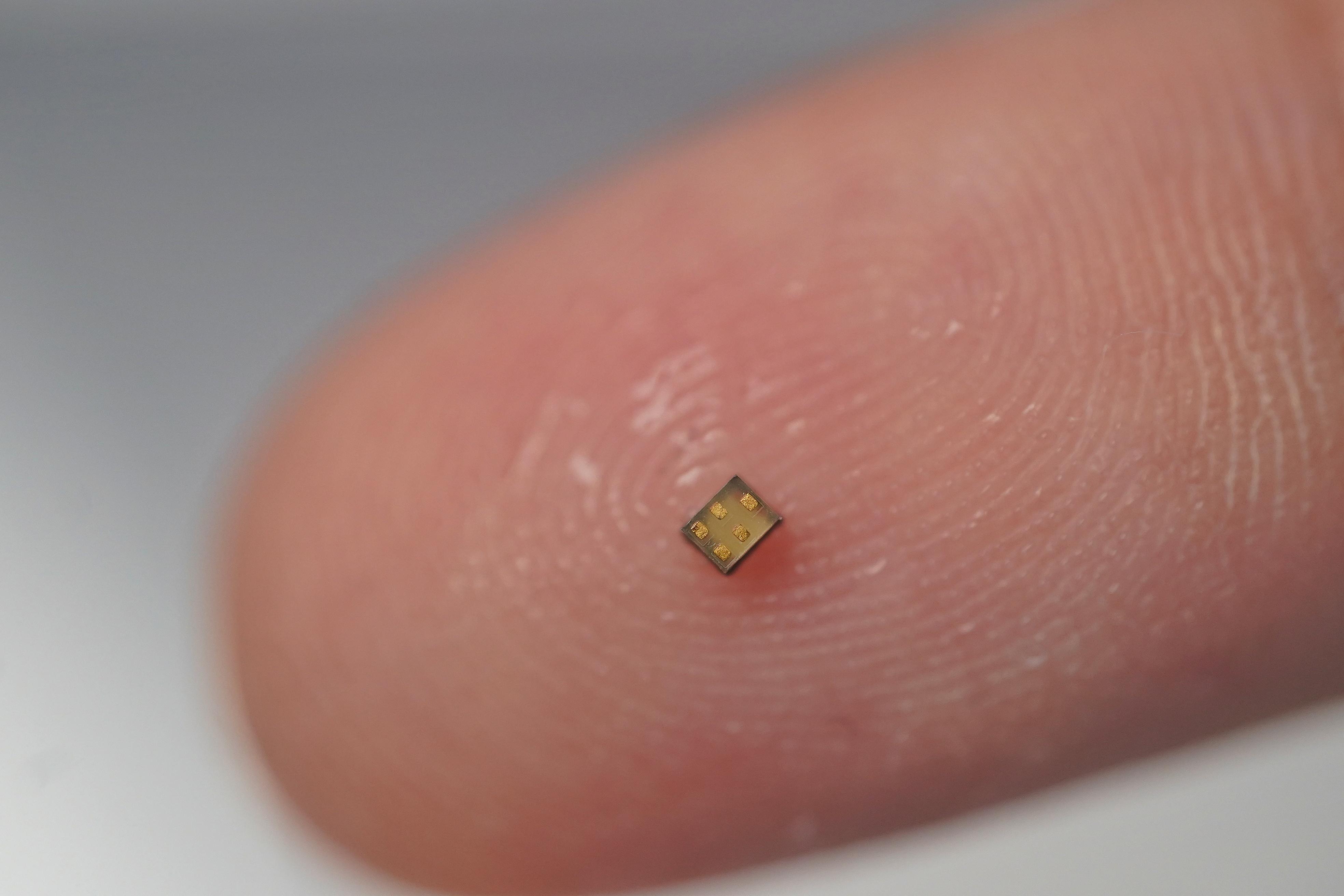 SABAR®高速宽带滤波芯片2