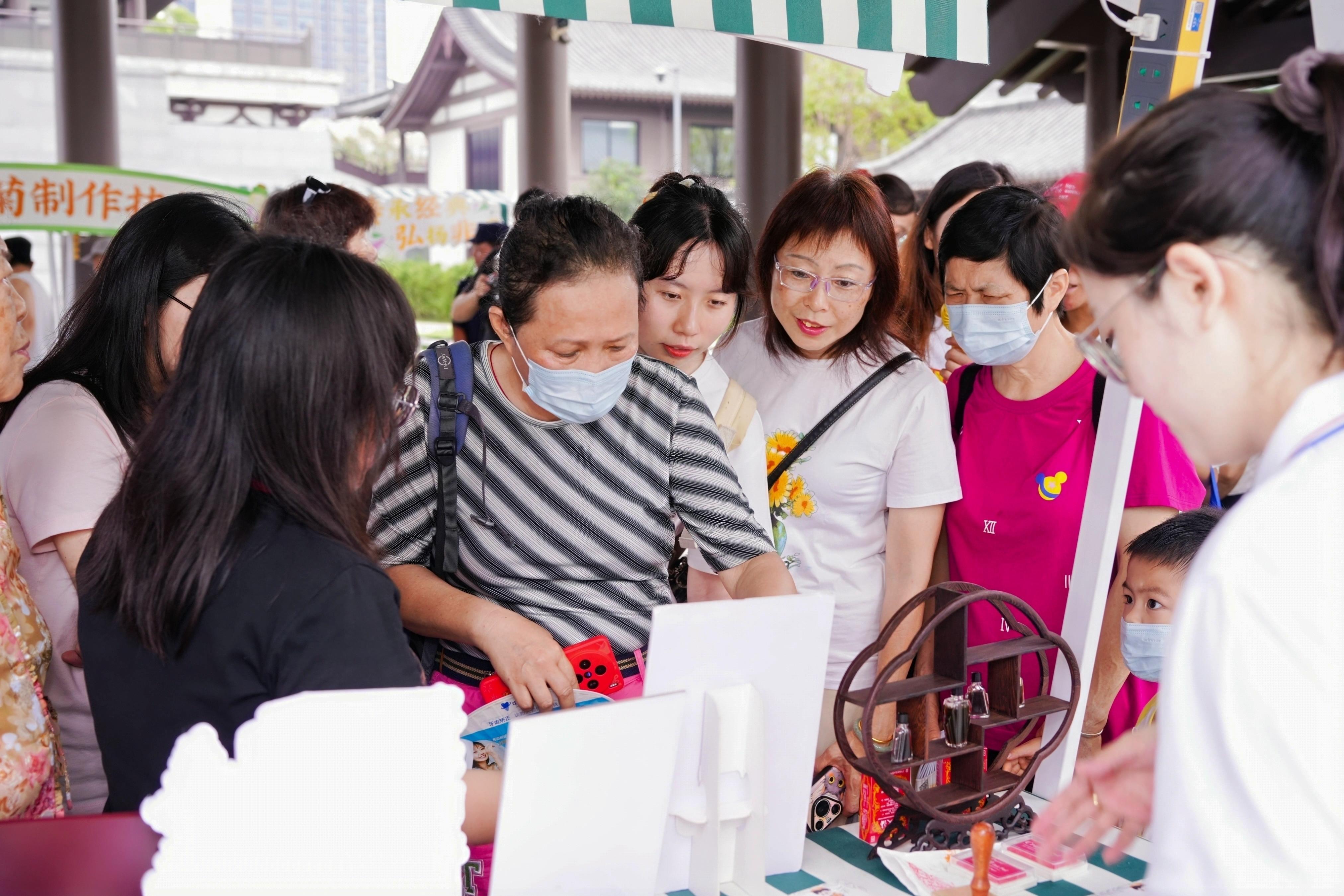 二天油摊位互动