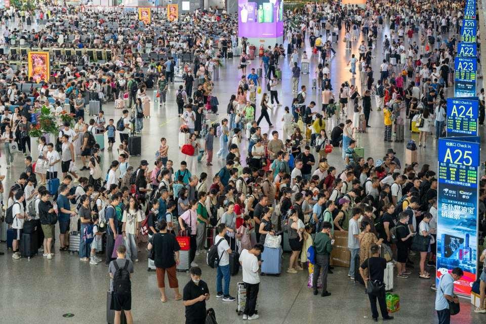 历史新高！国庆中秋假期广铁累计发送旅客2180.7万人次