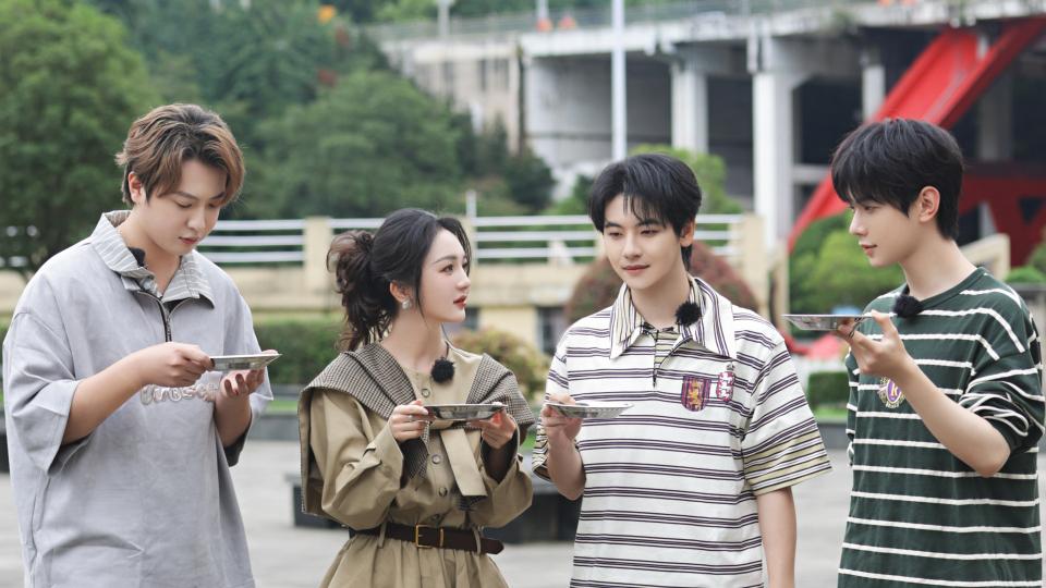 《这里很好吃》解锁热辣非遗味