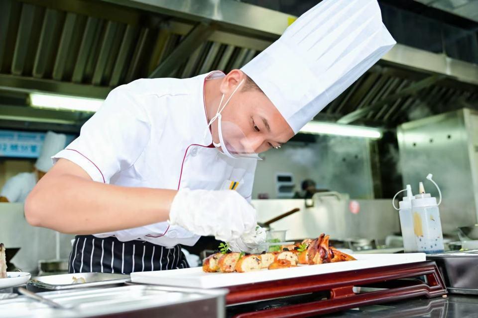 蒸炸煎炒十八般武艺！厨神争霸太“香”了