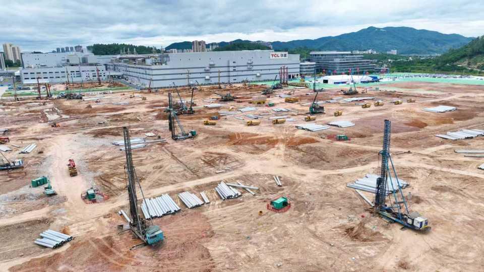 “中国好屏”黄埔造，产业“屏”实力说话 | 深度