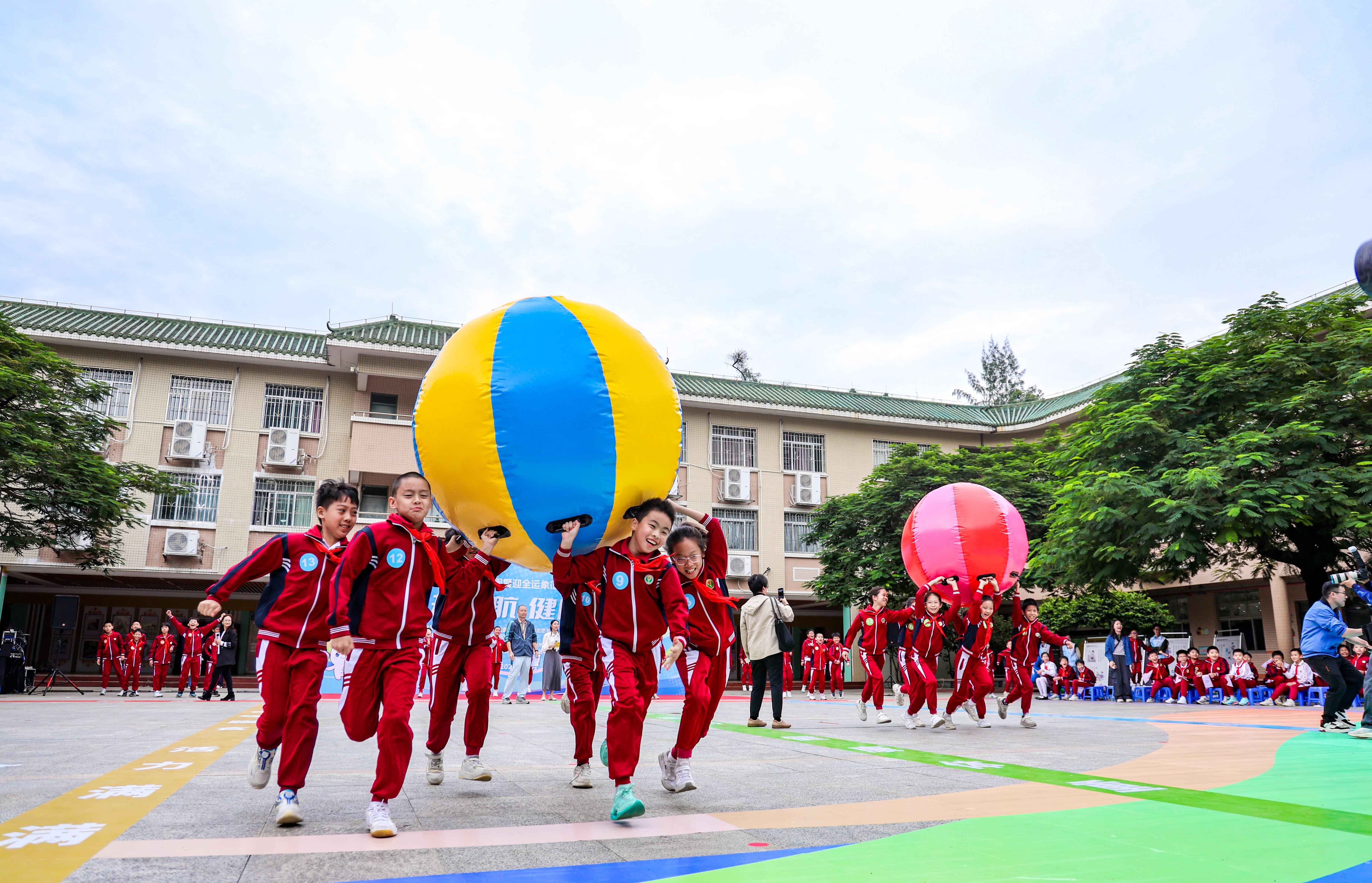 十五运火炬华侨外国语3