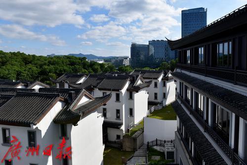 欧美同学会海归小镇（广州·生物医药）正式揭牌
