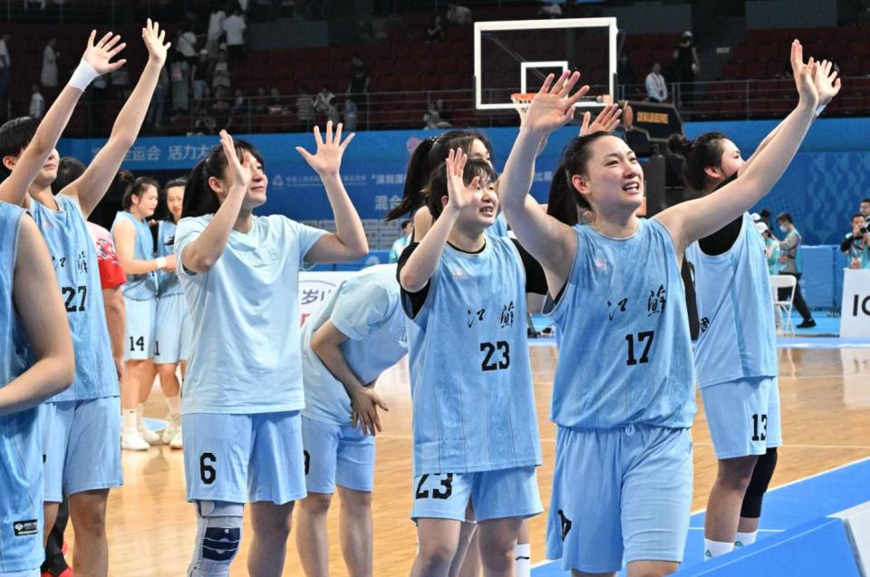 三分雨席卷全场！江苏南钢女篮战胜北京，获得季军