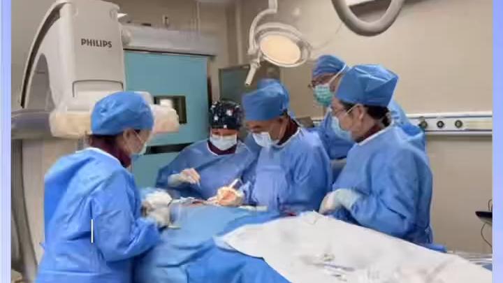 视频｜暨大附一院完成全国首批血管外除颤器植入手术，为心脏装上“救护车”