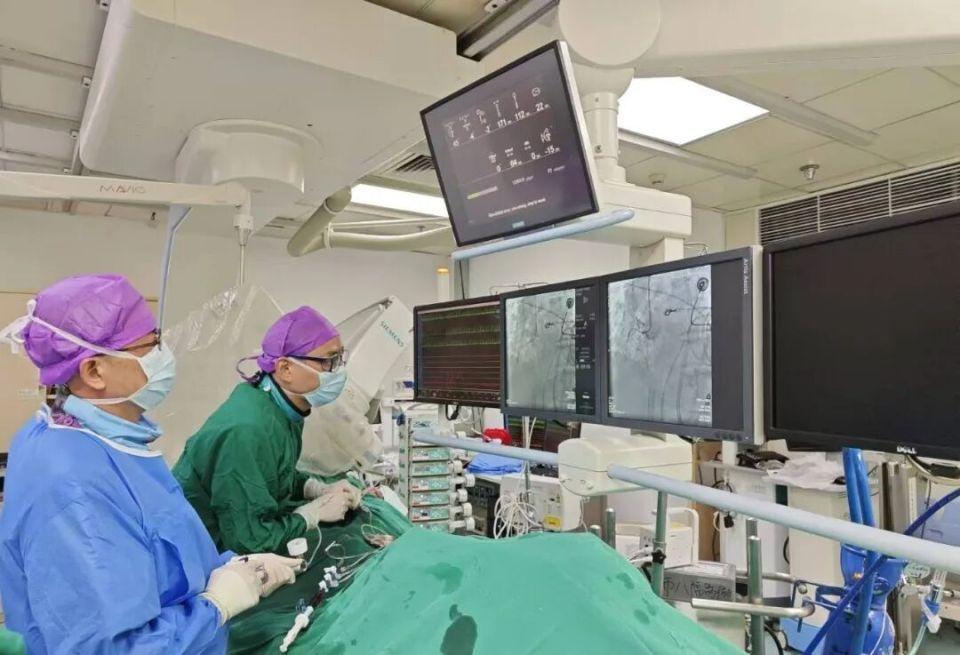 中国心梗救治日｜医生警告：心梗别自驾！120才是“移动抢救室”！