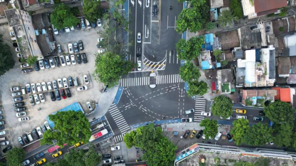 打通5处堵点、焕新1.3公里车道，海珠区精细化治理城市交通