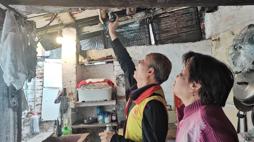 线路焕新护“夕阳”，南华中社区为他们筑牢居家安全网