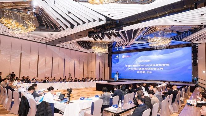 大湾区“艺术与科学”论坛暨纪念李政道院士诞辰100周年活动在香港举行