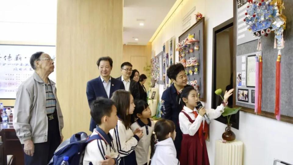 “知行合一・岭南画派传承人计划”圆满收官，传统文化在社区绽放新彩