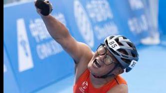 【图集】国内首个残疾人铁人三项赛事开赛