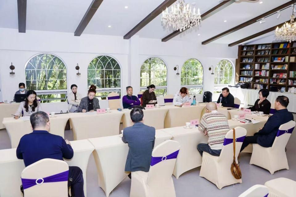 解码汉字起源 朱大可《字造者》研讨会在花城文学院举行