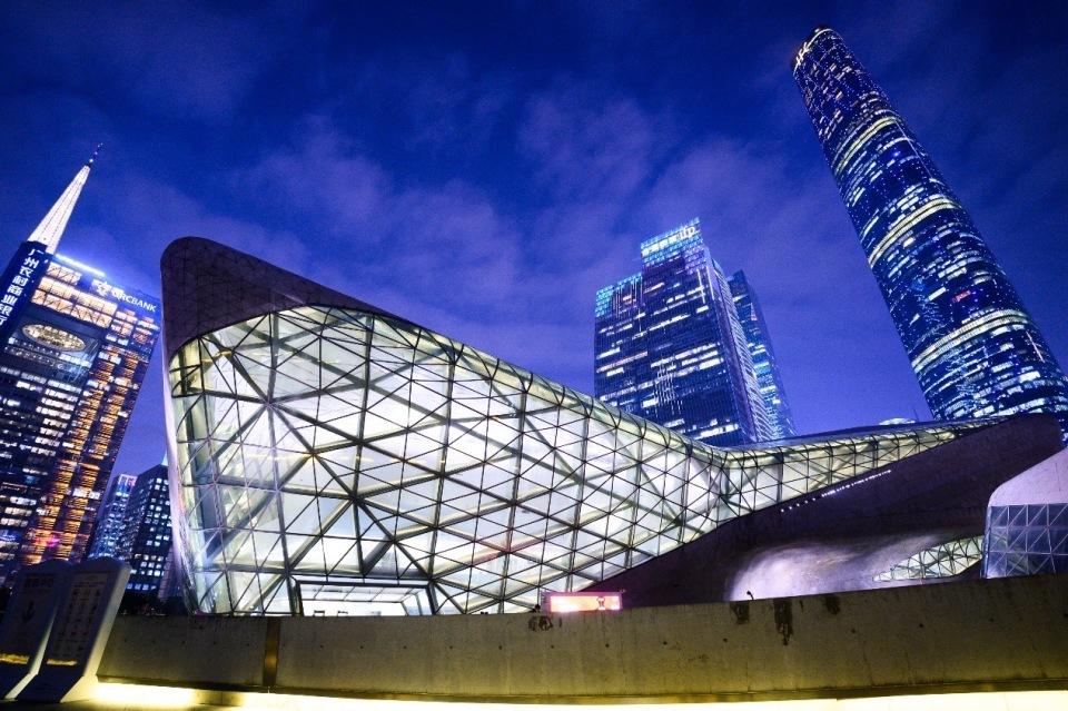 广州新华学院二十周年音乐会在广州大剧院举行