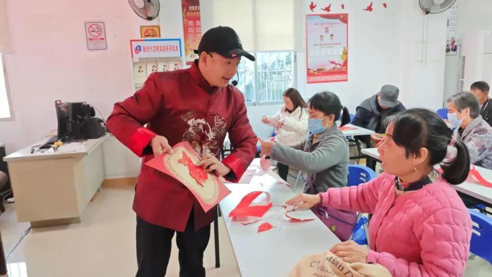 太赞了！珠江街道这些“社区合伙人”，把便利送到居民家门口