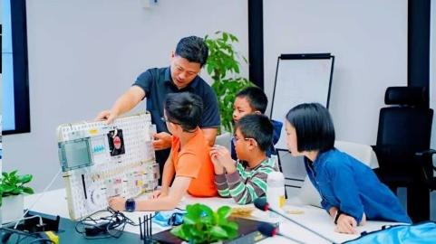 点燃少年科研梦想！广州市中小学生微科研活动收官