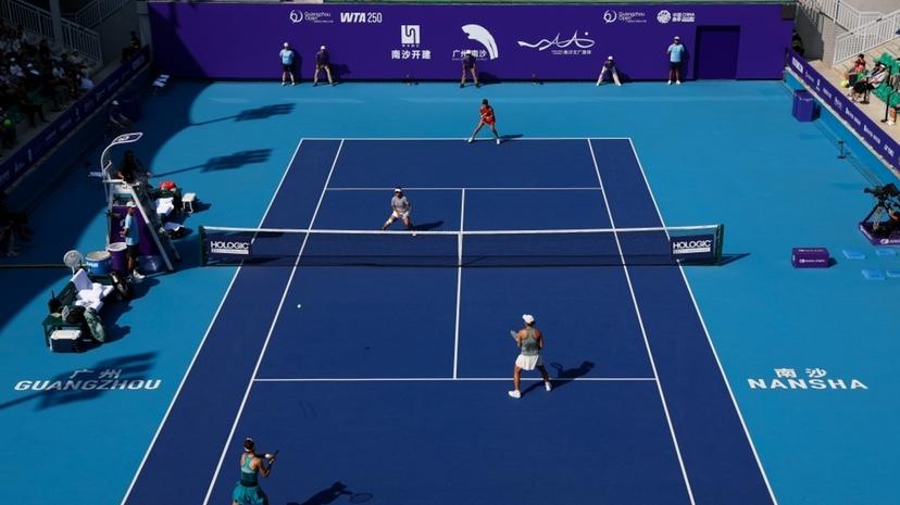 国家网球队广州南沙挥拍冬训！全运会冠军点赞湾区最大网球中心