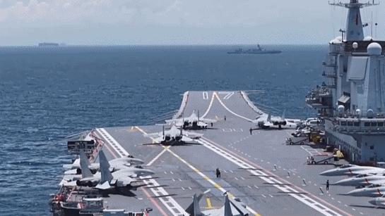山东舰入列6周年！三航母时代，期待更多突破