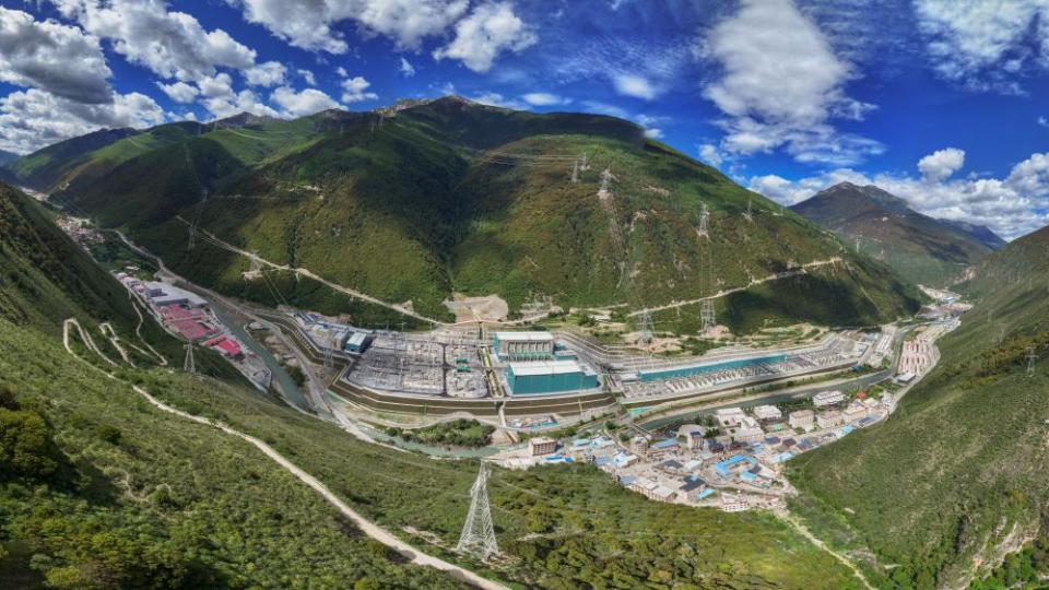 总投资334亿元！首条深入川藏高原腹地的特高压建成投运