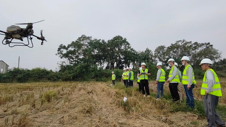 田间练真功 云端学销售 70名农机手解锁新技能