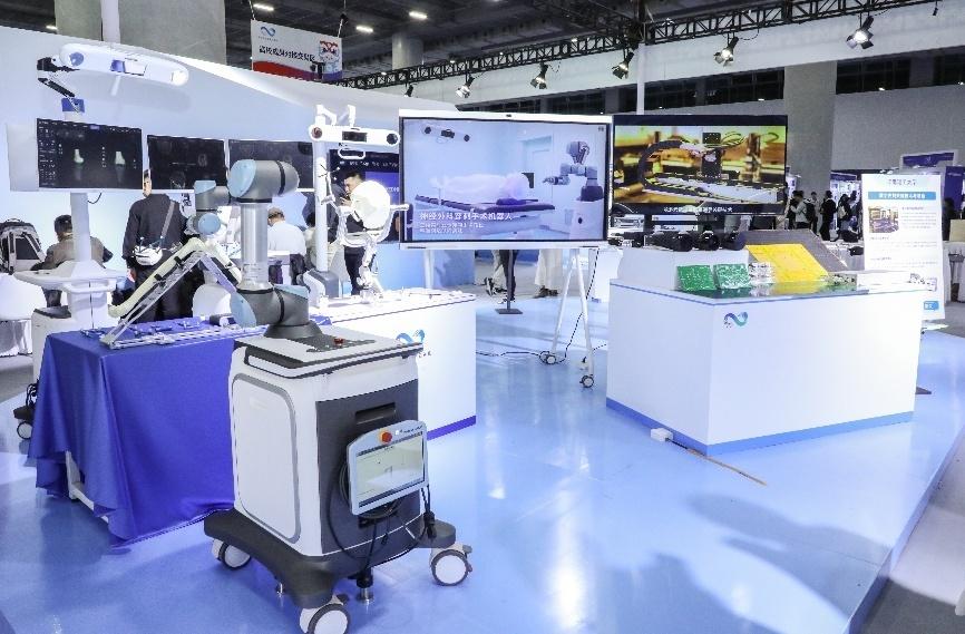 交易金额居全国高校首位！华南理工大学在2025科交会上成绩亮眼