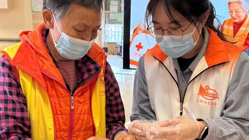 花都新雅街：一碗特色圆仔，温暖长者内心