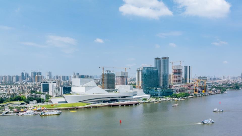 观察 | 三大重磅商业两子落地，让世界重回白鹅潭，凭什么？