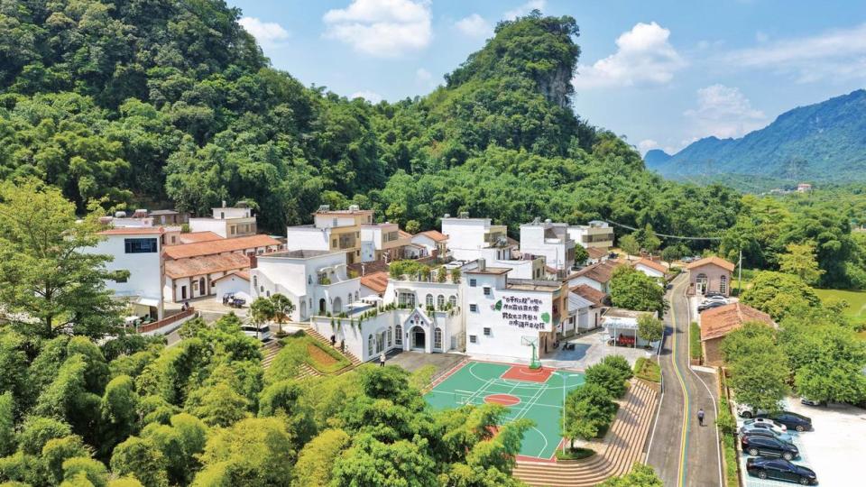 破解城乡区域发展不平衡的广东实践 ——写在广东实施“百千万工程”三年初见成效之际