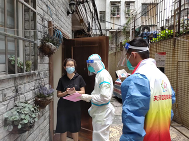 党员突击队一线奋战 众志成城打赢疫情防控硬仗